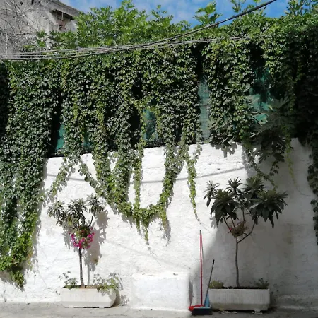 Borgo Fontana לינה וארוחת בוקר 4*